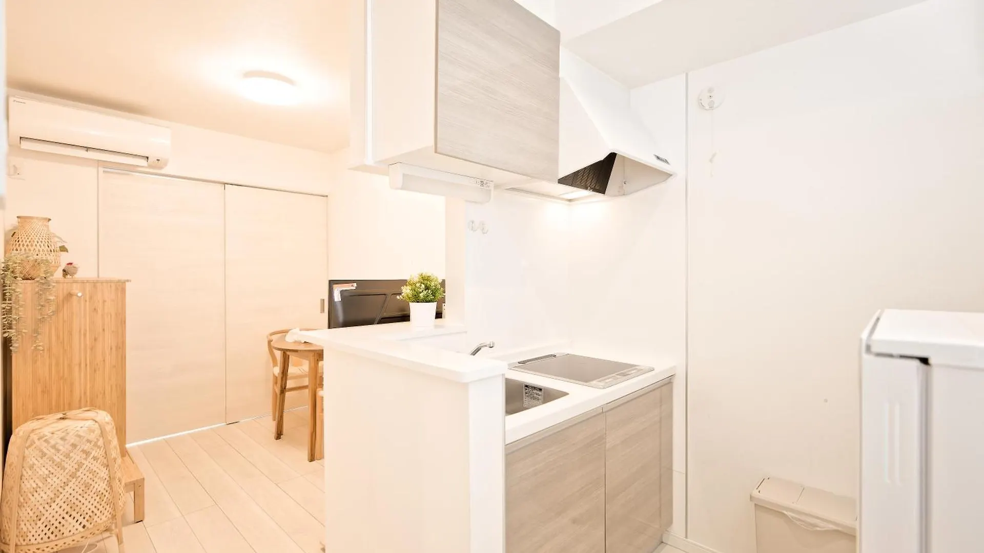 Shinjuku Ochiai Soluna White House Tokyo Homestay