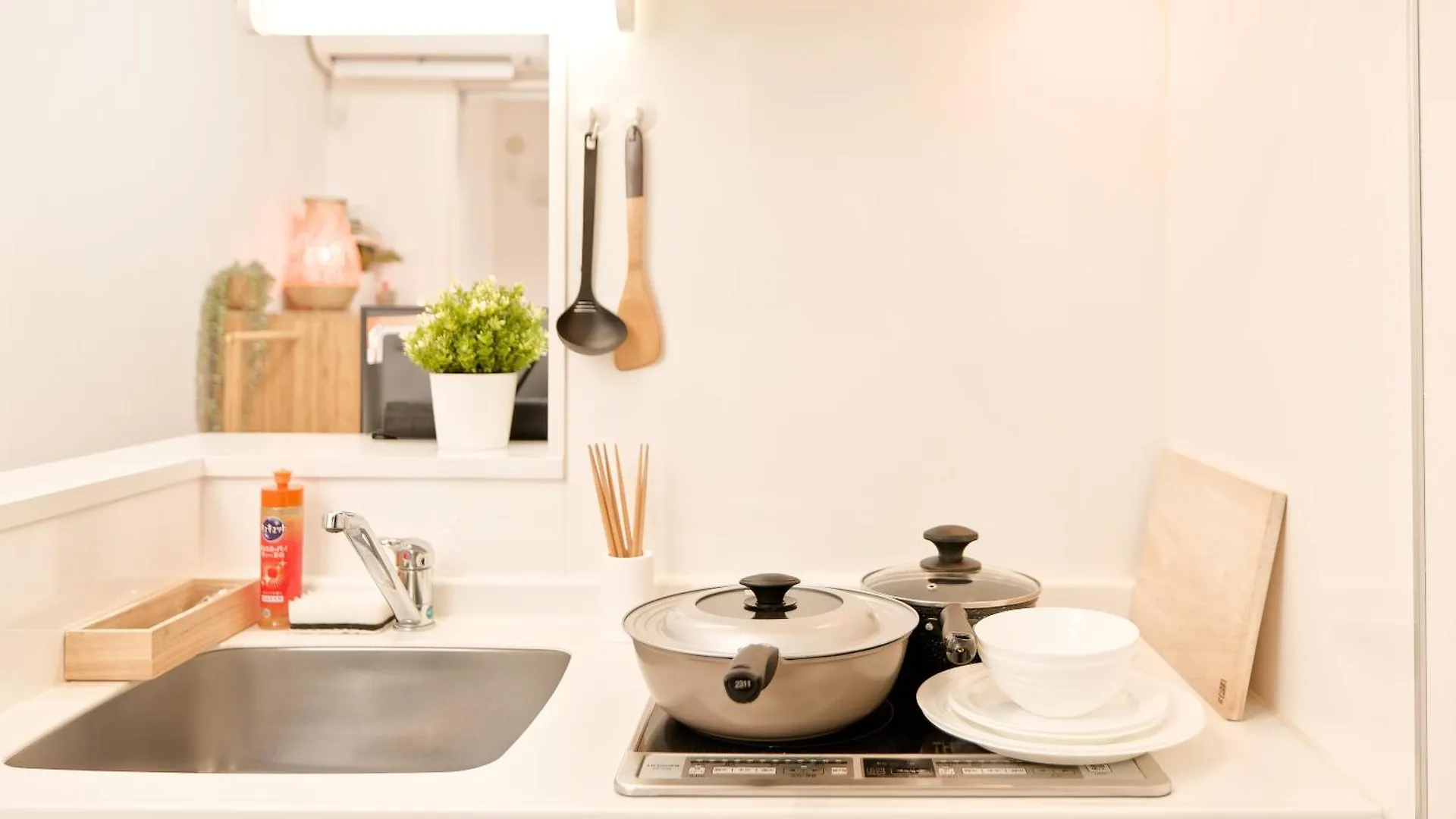 Homestay Shinjuku Ochiai Soluna White House Tokyo