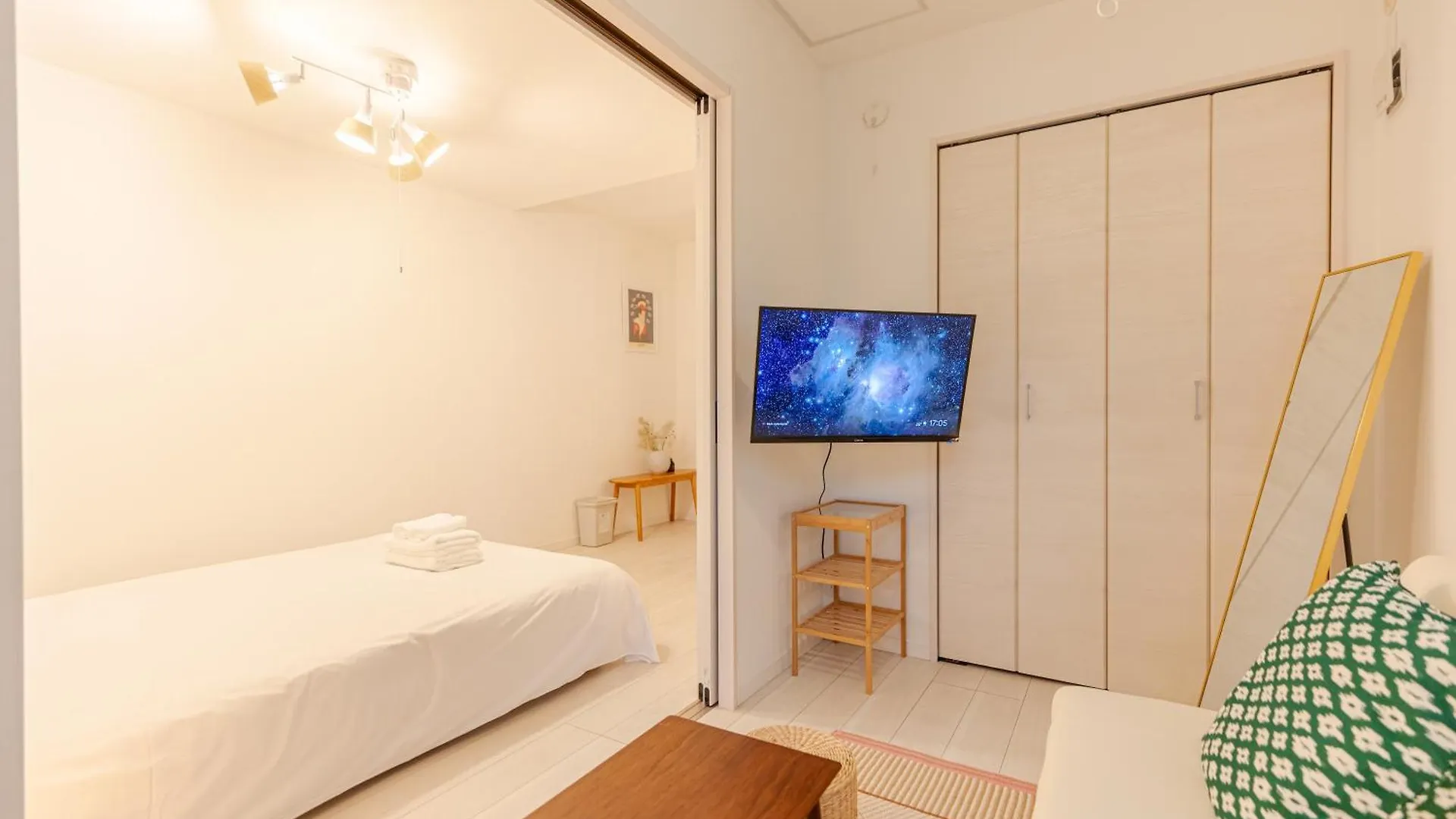 Shinjuku Ochiai Soluna White House Tokyo