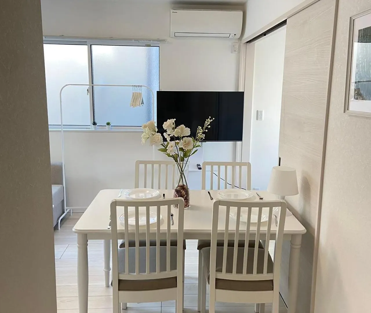 Shinjuku Ochiai Soluna White House Tokyo Japan