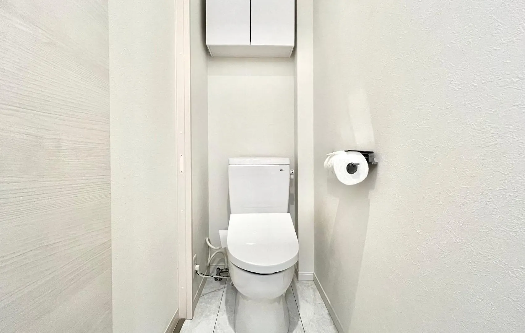 Shinjuku Ochiai Soluna White House Tokyo