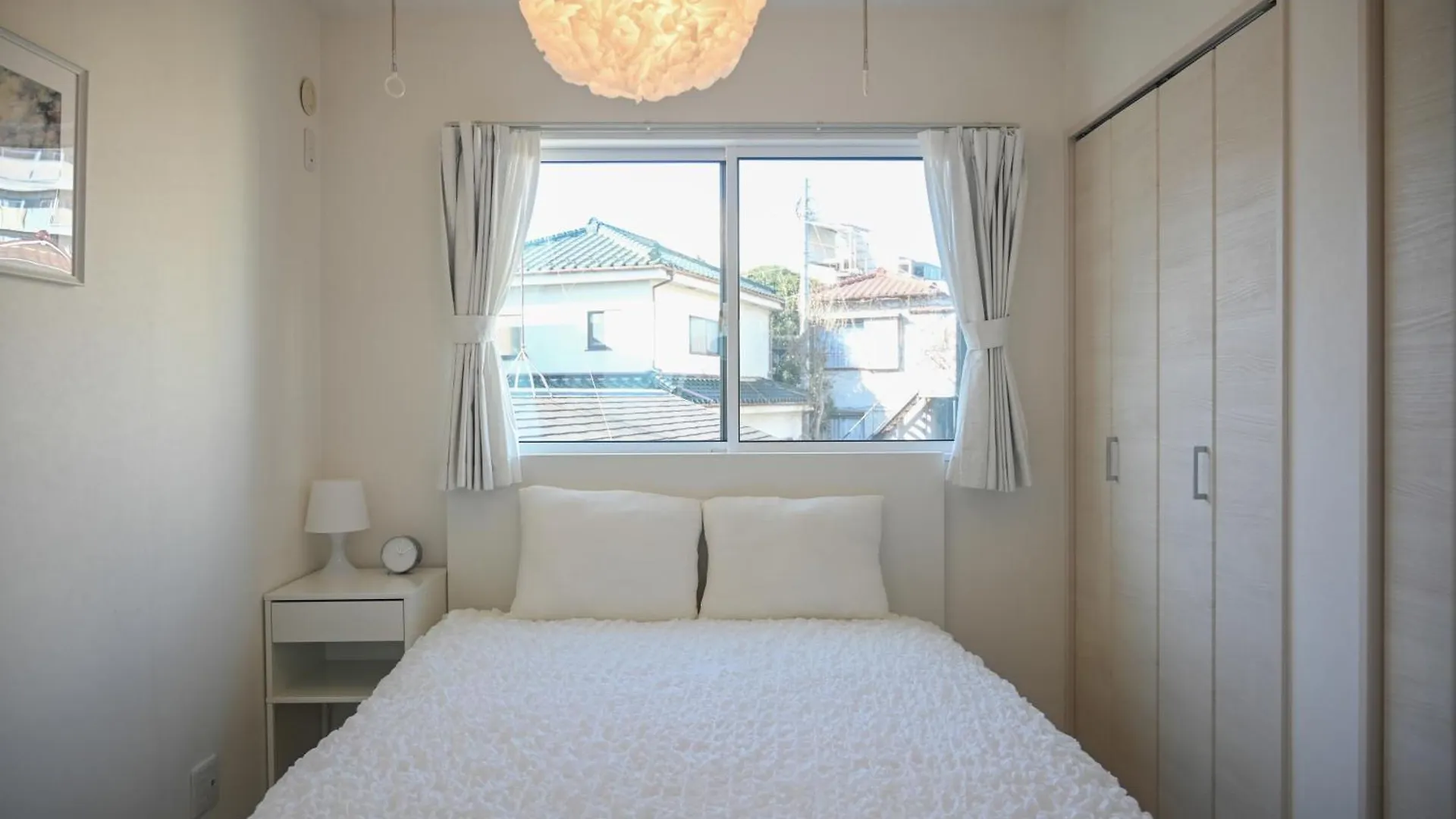 Shinjuku Ochiai Soluna White House Tokyo