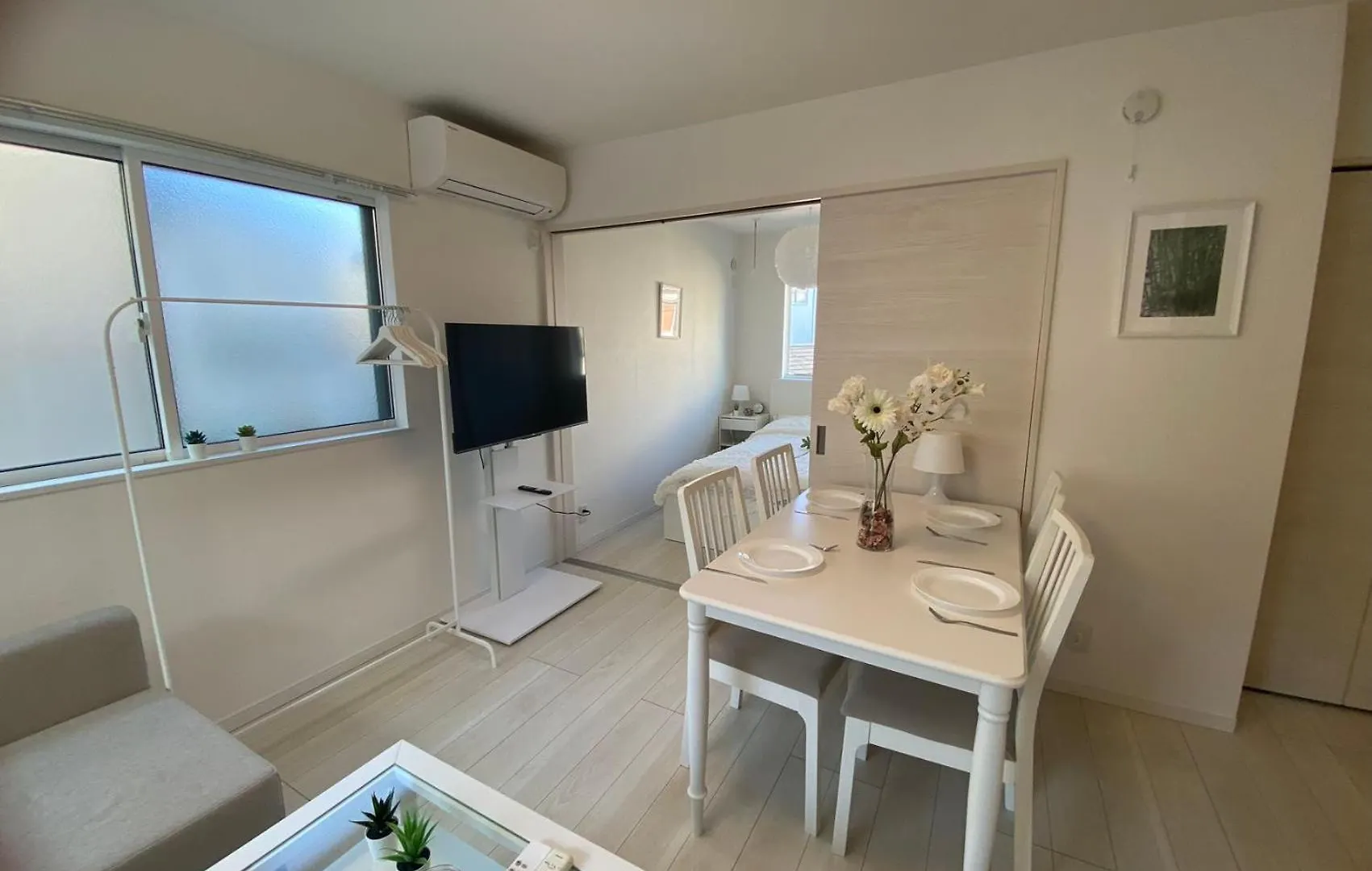 Homestay Shinjuku Ochiai Soluna White House Tokyo Japan